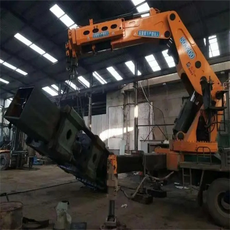 金溪县130吨折臂吊车出租吊机租赁附近电话